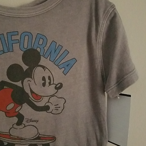 Disney Mickey Tshirt - Picture 5 of 5